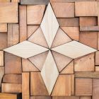 artesanía en madera con relieve